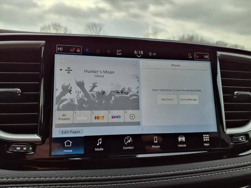 2026 Chrysler Pacifica Select