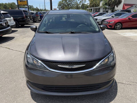 2017 Chrysler Pacifica Touring