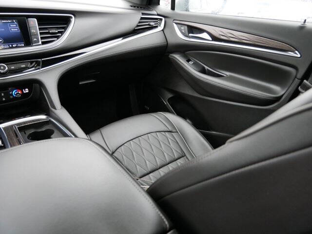 2024 Buick Enclave Avenir