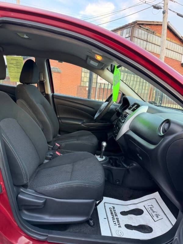 2017 Nissan Versa 1.6 SV