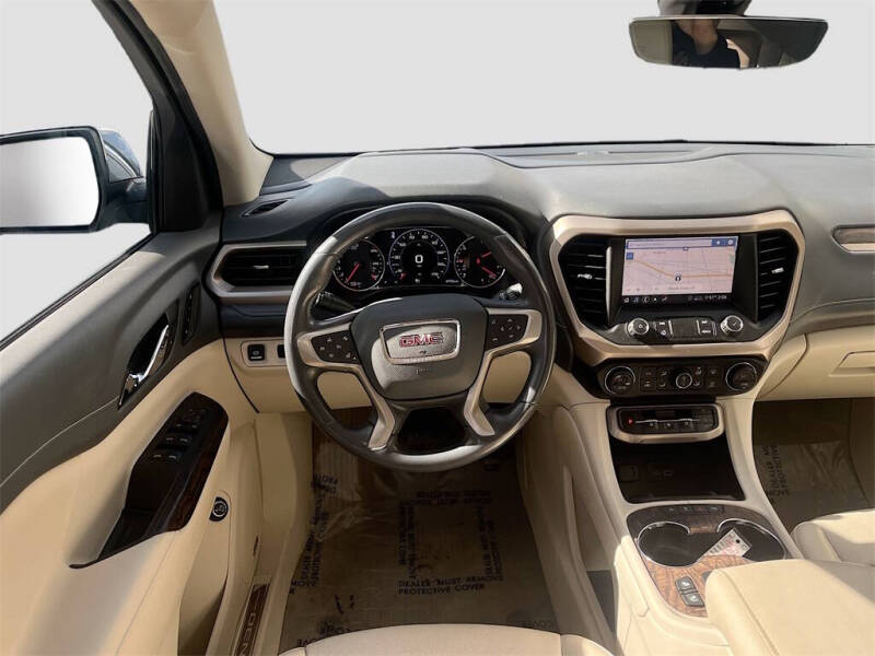2020 GMC Acadia Denali