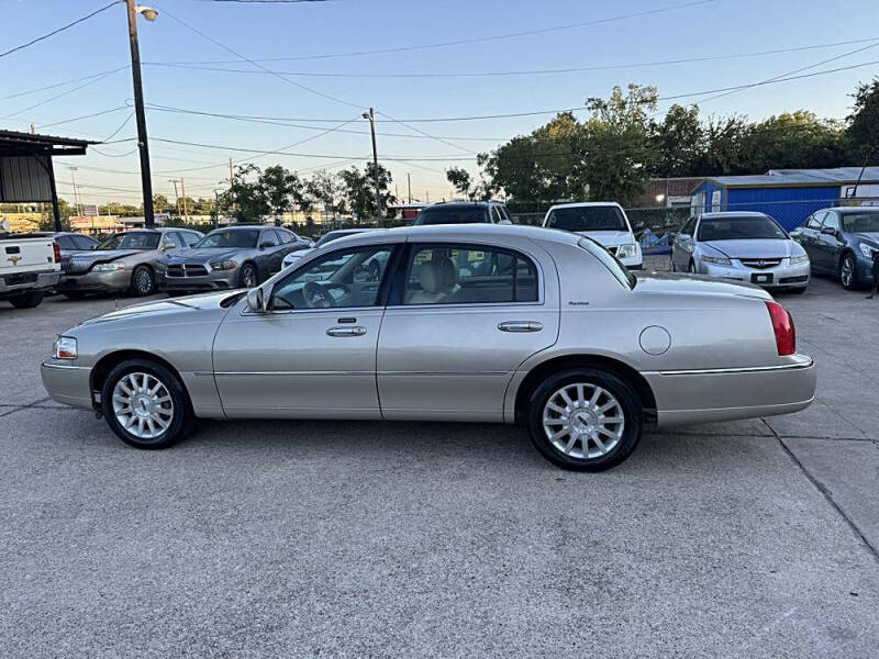 2007 Lincoln Town Car Signature