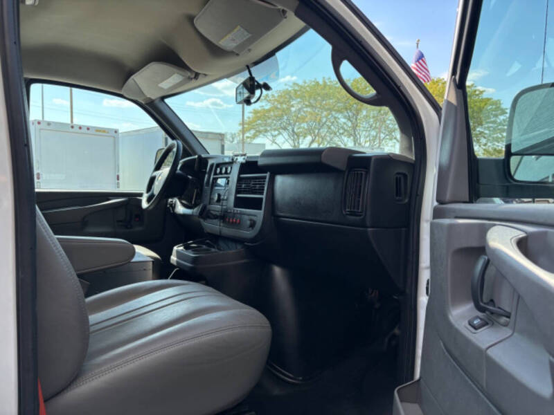 2014 Chevrolet Express 2500 Cargo Van