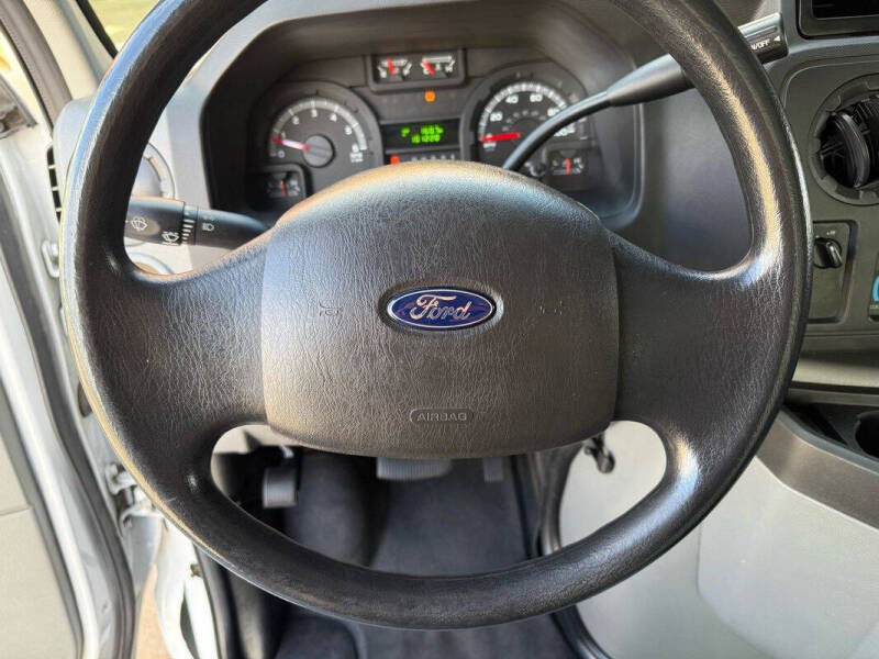 2014 Ford E-Series E-150