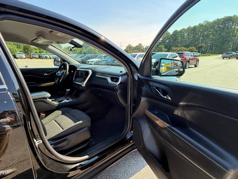 2017 GMC Acadia SLE-2