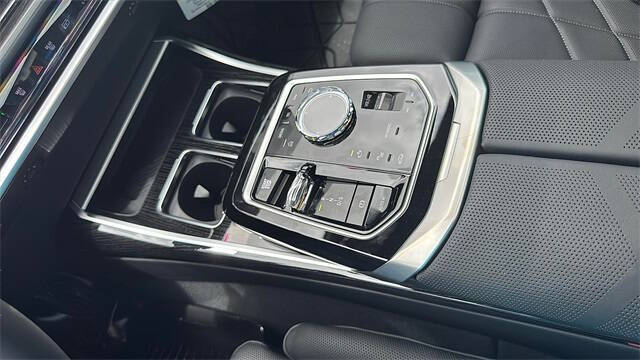 2025 BMW 7 Series 760i xDrive