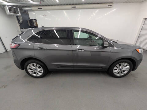 2021 Ford Edge Titanium