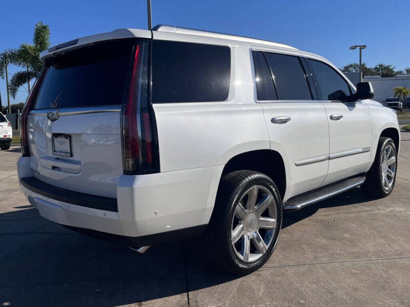 2019 Cadillac Escalade Luxury