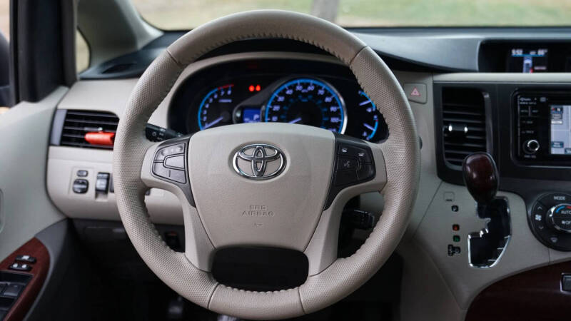 2014 Toyota Sienna
