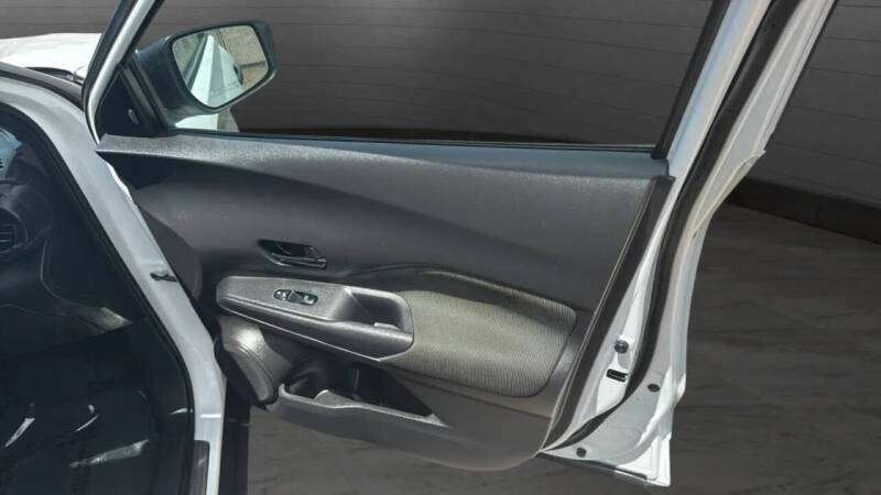 2020 Nissan Kicks S