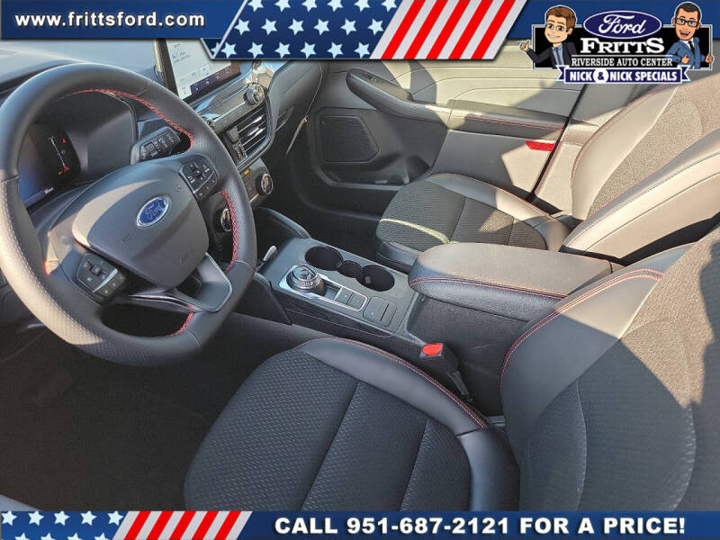 2025 Ford Escape Hybrid ST-Line