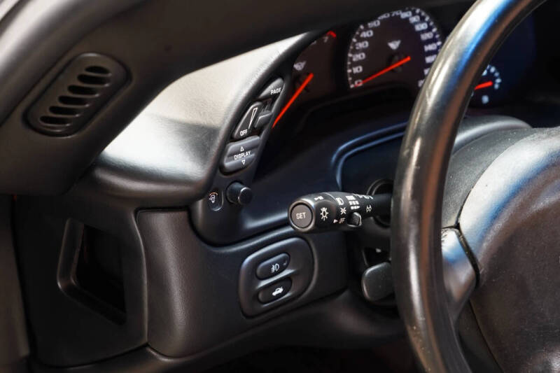 2004 Chevrolet Corvette