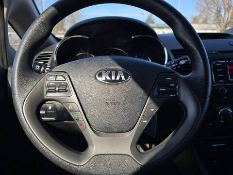 2016 Kia Forte5 LX
