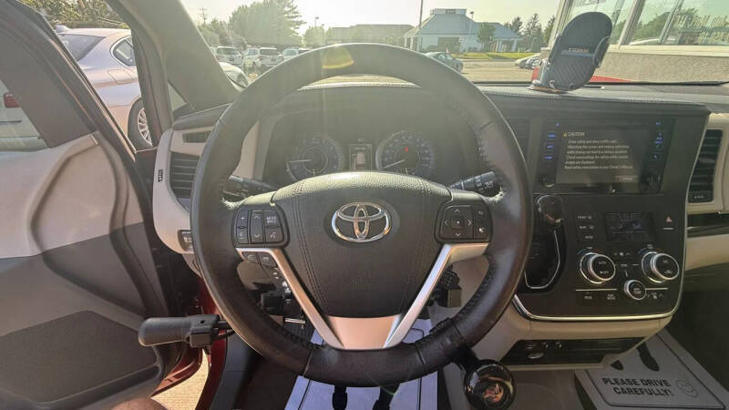 2015 Toyota Sienna
