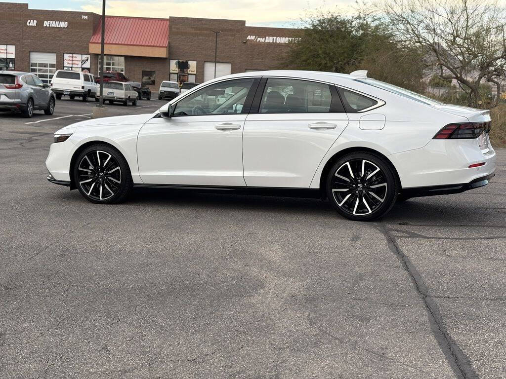 2025 Honda Accord Hybrid 8