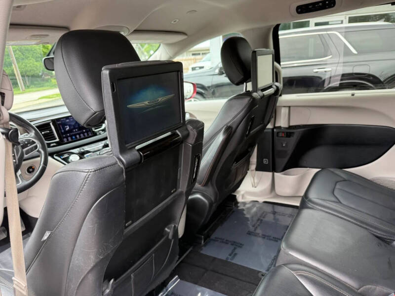 2018 Chrysler Pacifica Touring L Plus