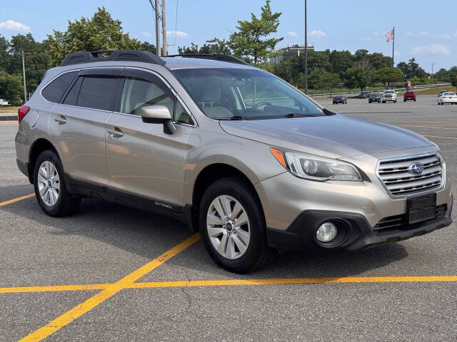 2015 Subaru Outback for sale at Mohawk Motorcar Company in West Sand Lake, NY