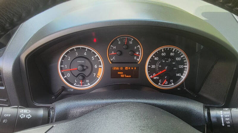 2011 Nissan Titan SL