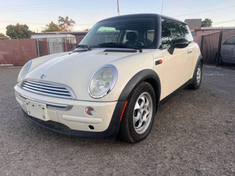 2004 MINI Cooper