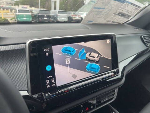 2026 Volkswagen Atlas Cross Sport SEL Premium R-Line 4Motion