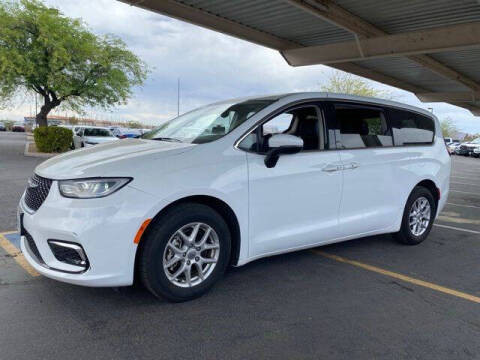 2023 Chrysler Pacifica Touring L