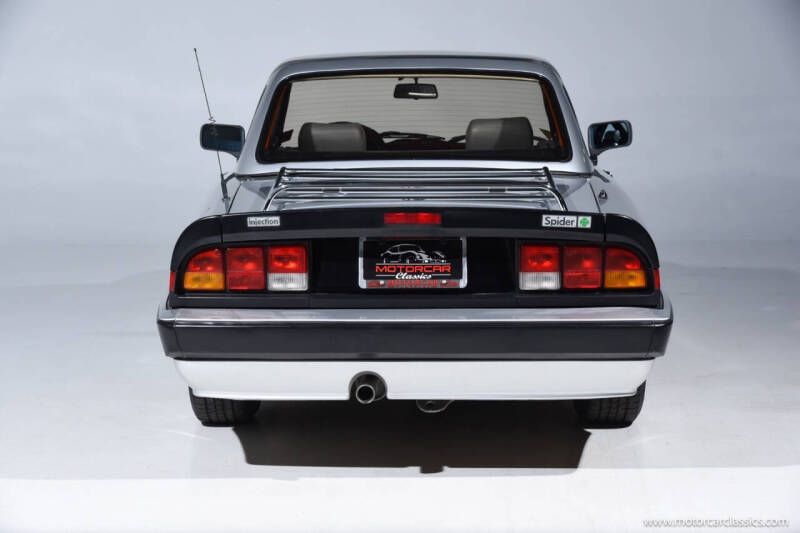 1987 Alfa Romeo Spider Quadrifoglio