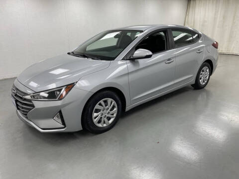 2020 Hyundai Elantra for sale at Kerns Ford Lincoln in Celina OH