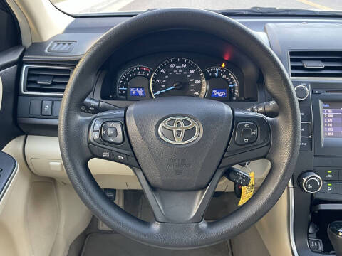 2015 Toyota Camry LE