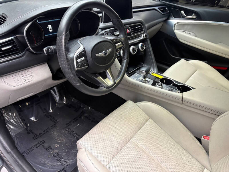 2021 Genesis G70 2.0T