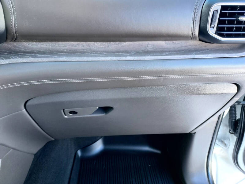 2024 Ford Explorer Platinum