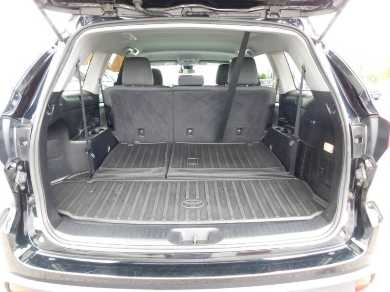 2017 Toyota Highlander LE