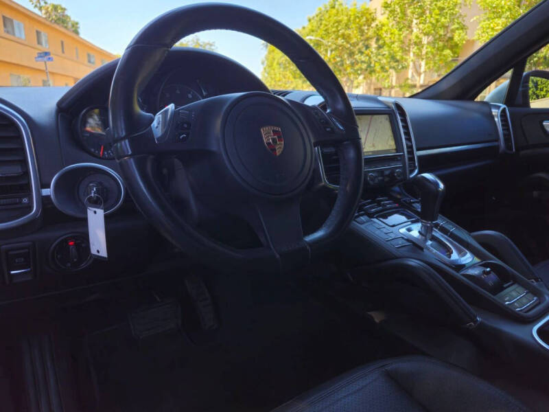 2012 Porsche Cayenne Tiptronic