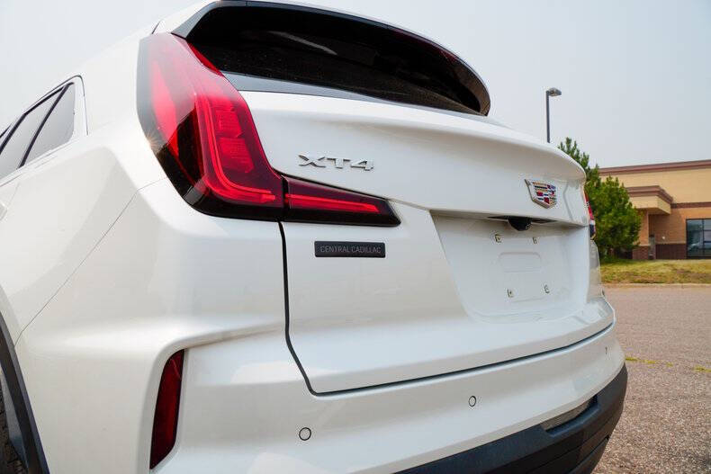 2024 Cadillac XT4 Luxury
