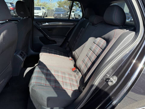 2015 Volkswagen Golf GTI S