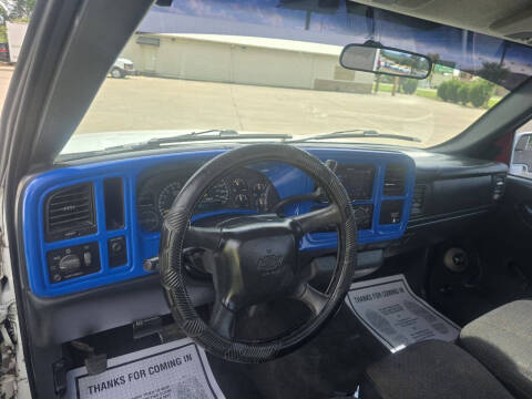 2000 Chevrolet Silverado 1500 LS