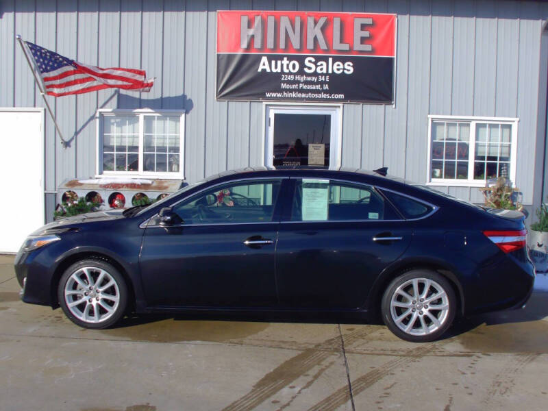 2013 Toyota Avalon Limited's photo