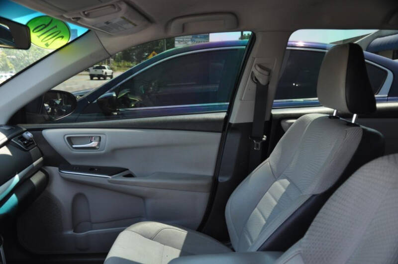 2016 Toyota Camry LE