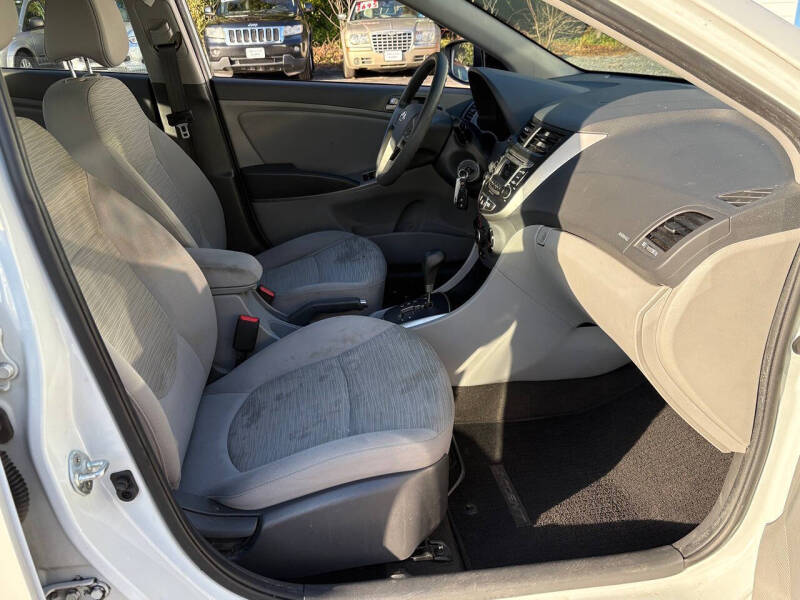 2017 Hyundai Accent Value Edition