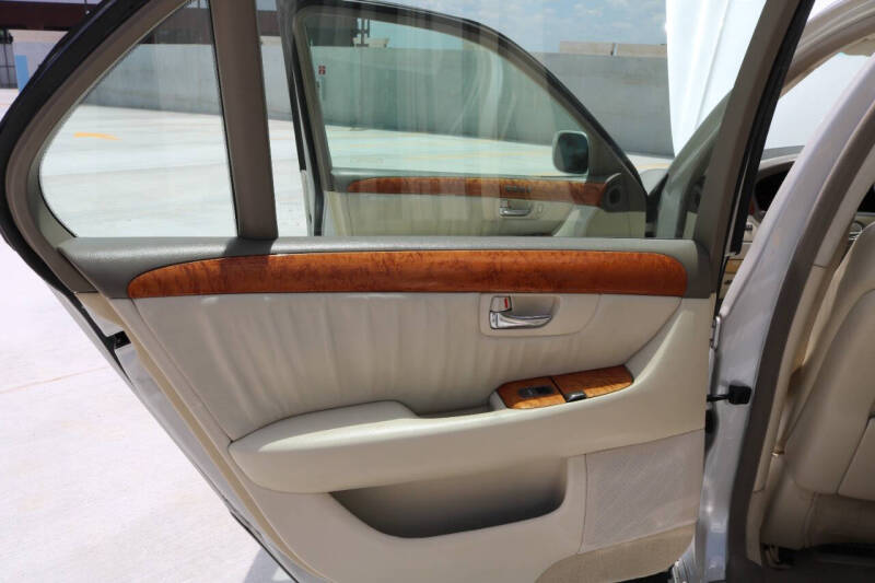 2001 Lexus LS 430