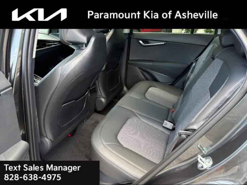 2025 Kia Niro EX Touring