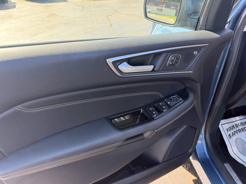 2019 Ford Edge Titanium