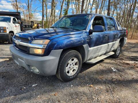 2002 Chevrolet Avalanche for sale at CRS 1 LLC in Lakewood NJ