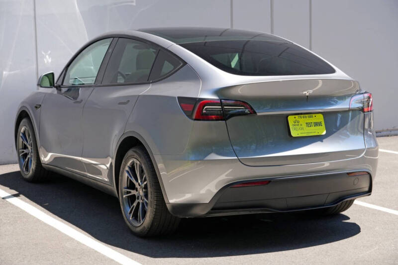 2024 Tesla Model Y Long Range