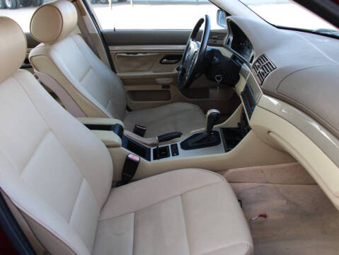 2001 BMW 5 Series 525i