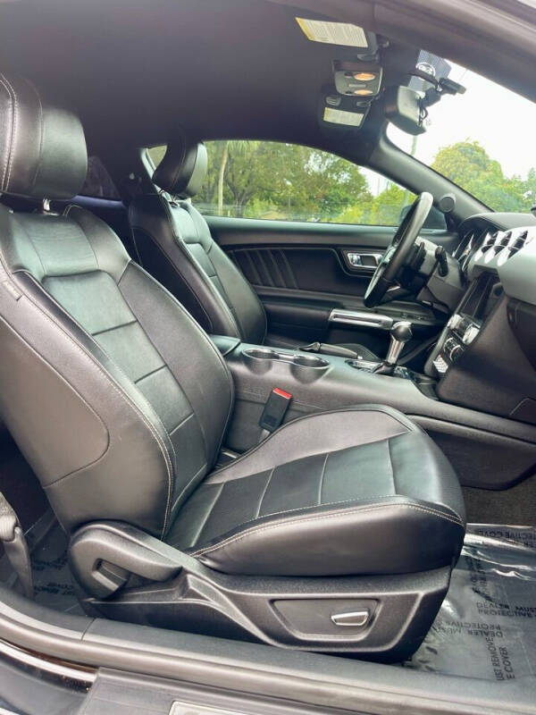 2017 Ford Mustang GT Premium