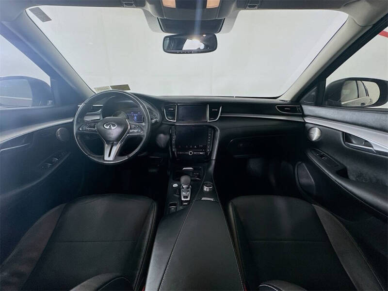 2022 Infiniti QX50 Essential