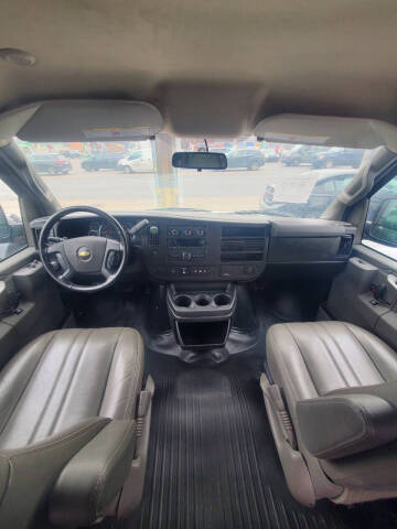 2021 Chevrolet Express 2500