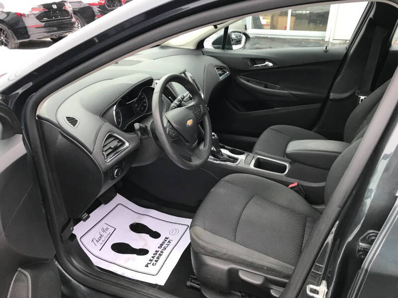 2017 Chevrolet Cruze LT Auto