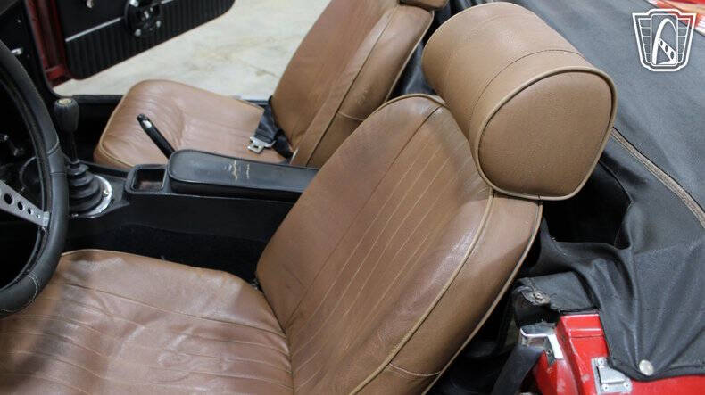 1972 MG B