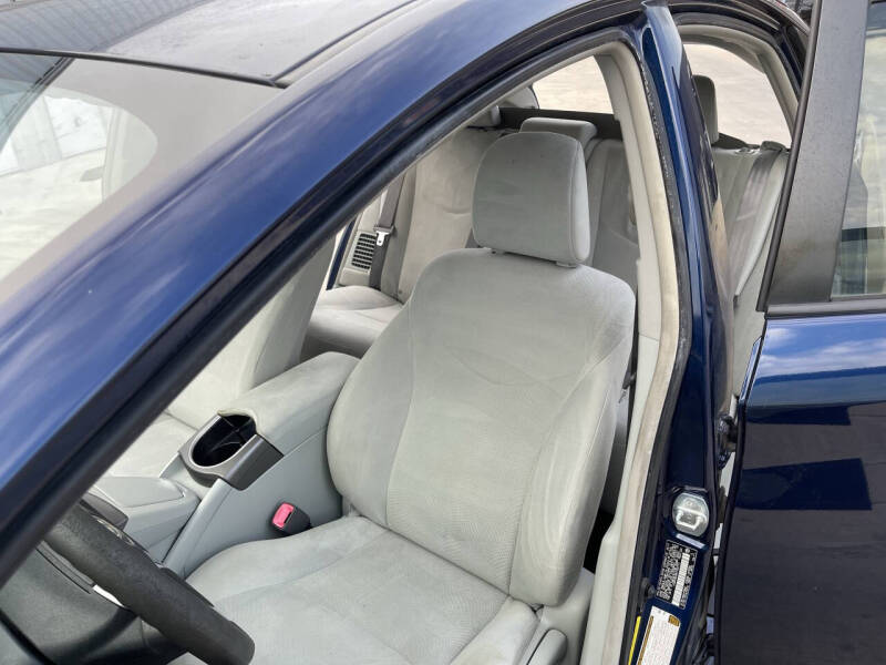 2012 Toyota Prius Two